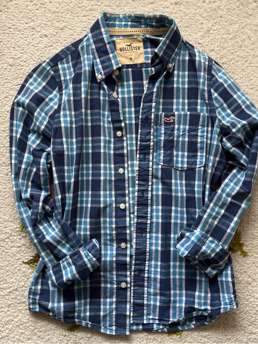 Hollister Men's Navy and Light Blue Plaid Button-Down Shirt